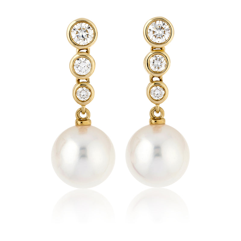 18ct Yellow Gold Akoya Cultured Pearl and Round Brilliant Cut Diamond Drop Earrings