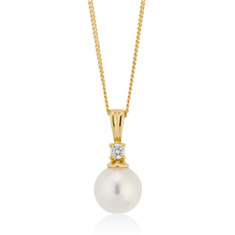 18ct Yellow Gold Akoya Cultured Pearl and Diamond Pendant and Chain